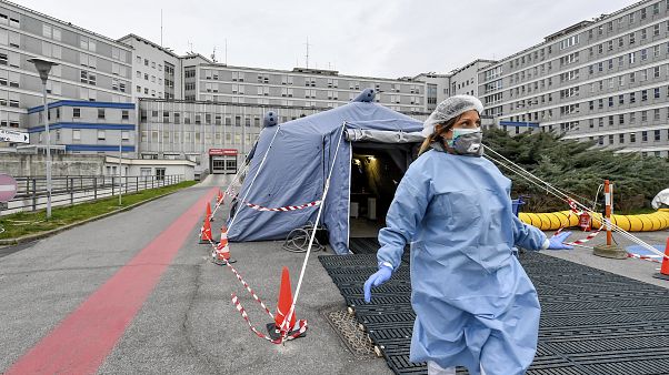 Трамп о коронавирусе: "Нет причин для паники" Трамп о коронавирусе: "Нет причин для паники"
