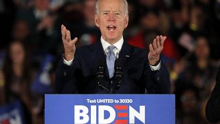 El candidato presidencial demócrata Joe Biden, habla en un mitin electoral en la noche de las primarias en Carolina del Sur, el 29 de febrero de 2020.