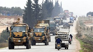 Török katonai konvoj a szíriai Idlib kormányzóság keleti részén