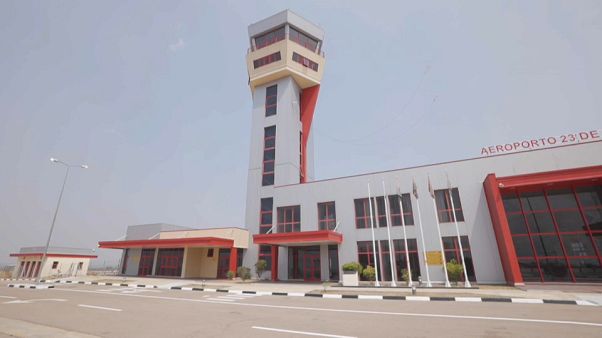 Angola decreta quarentena para regressados dos países de risco Angola decreta quarentena para regressados dos países de risco