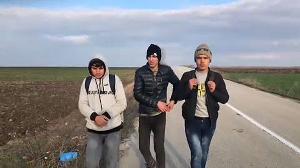 Akadnak, akik bejutnak a görög határon Akadnak, akik bejutnak a görög határon