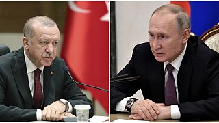 الرئيس الروسي فلاديميير بوتين (يمين) والرئيس التركي رجب طيب إردوغان (يسار)