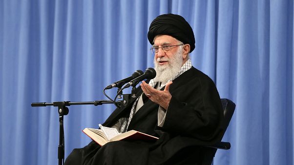 فيروس كورونا: وفاة مستشار المرشد الأعلى الإيراني علي خامئني فيروس كورونا: وفاة مستشار المرشد الأعلى الإيراني علي خامئني