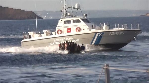 VIDEO: Turchia accusa guardia costiera greca di sparare e "cercare di affondare" barcone VIDEO: Turchia accusa guardia costiera greca di sparare e "cercare di affondare" barcone
