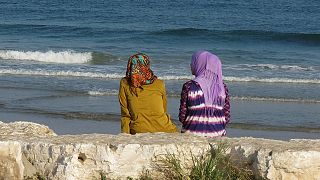 كيف ينظر مواطنو الدول العربية لحقوق المرأة وأدوارها في المجتمع؟
