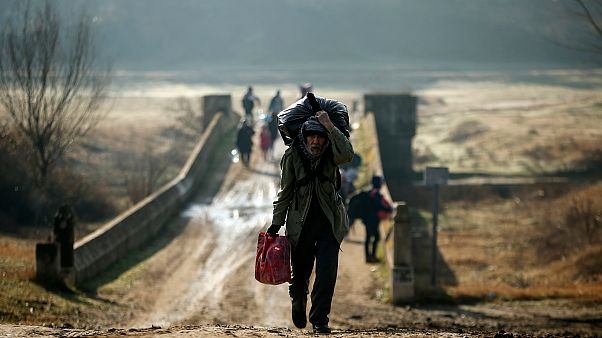 Avrupa Birliği'nden Türkiye'ye mülteci tepkisi: Kimse AB'ye şantaj yapamaz, yıldıramaz Avrupa Birliği'nden Türkiye'ye mülteci tepkisi: Kimse AB'ye şantaj yapamaz, yıldıramaz