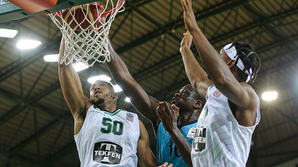 Darüşşafaka Tekfen-Virtus Bologna maçı koronavirüs nedeniyle ertelendi Darüşşafaka Tekfen-Virtus Bologna maçı koronavirüs nedeniyle ertelendi