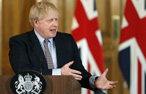 Covid-19-Βρετανία: Αυτό είναι το σχέδιο της κυβέρνησης για την αντιμετώπιση της επιδημίας