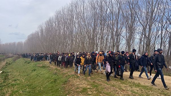 Yunanistan'a geçen göçmenler Yunanistan'a geçen göçmenler