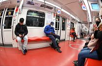 La metro di Milano nei giorni dell'epidemia di Coronavirus