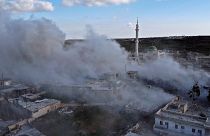 Siria: Damasco continua a bombardare i ribelli a Idlib. Ankara risponde, abbattendo un caccia