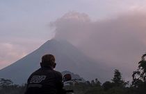 Kitört Indonézia legaktívabb vulkánja, a Merapi