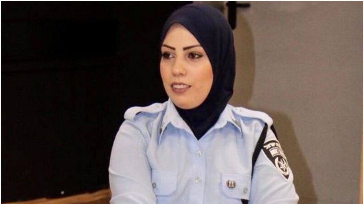 أول ضابطة محجبة في صفوف الشرطة الإسرائيلية.. من هي؟