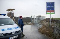 Vizsgálja a tranzitzónák lezárását Brüsszel