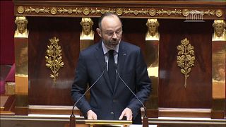 El Gobierno francés salva dos mociones de censura tras "el decretazo" para reformar las pensiones