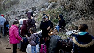 Yunanistan'ın Midilli Adası'na giden sığınmacılar