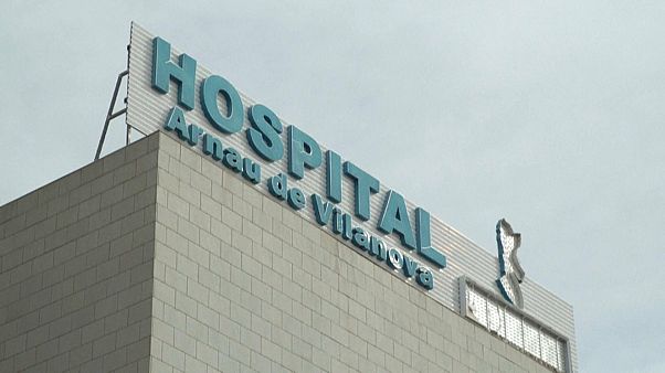 España confirma la tercera muerte por coronavirus y supera los 200 casos de contagio España confirma la tercera muerte por coronavirus y supera los 200 casos de contagio