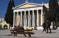 Ελλάδα - ΕΦΚΑ: Αυτές είναι οι νέες εισφορές για ελεύθερους επαγγελματίες και αγρότες