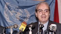 خاویر پرز دکوئیار، دبیر کل سازمان ملل در دوران جنگ ایران و عراق درگذشت