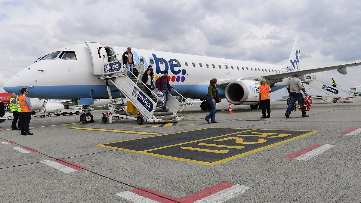 Csődbe menekült a FlyBe brit légitársaság