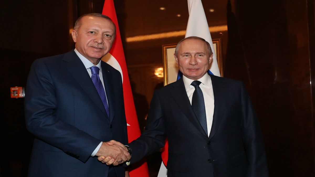 الرئيس الروسي فلاديمير بوتين ونظيره التركي طيب رجب إدروغان