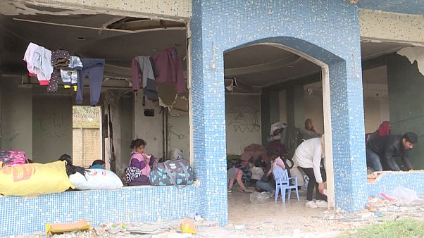 Edirne üres, romos épületeiben bújnak meg a menekülők Edirne üres, romos épületeiben bújnak meg a menekülők