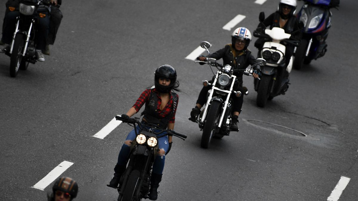شاهد: نساء يتحدين التحرش بناد خاص للدراجات النارية في فنزويلا
