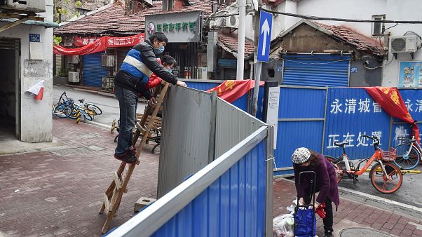 Karantina altındaki Vuhan halkı: Devletin gıda yardımı yaptığı haberleri yalan Karantina altındaki Vuhan halkı: Devletin gıda yardımı yaptığı haberleri yalan