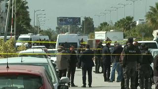 Tunisia, kamikaze contro l'ambasciata Usa: un morto