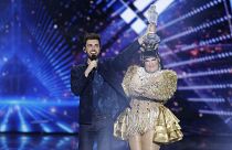 Ο περσινός νικητής του διαγωνσιμού της Eurovision, Ολλανδός Duncan Laurence μαζί με την ισραηλινή Νέτα