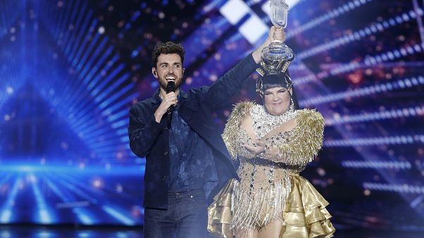 Ο περσινός νικητής του διαγωνσιμού της Eurovision, Ολλανδός Duncan Laurence μαζί με την ισραηλινή Νέτα Ο περσινός νικητής του διαγωνσιμού της Eurovision, Ολλανδός Duncan Laurence μαζί με την ισραηλινή Νέτα
