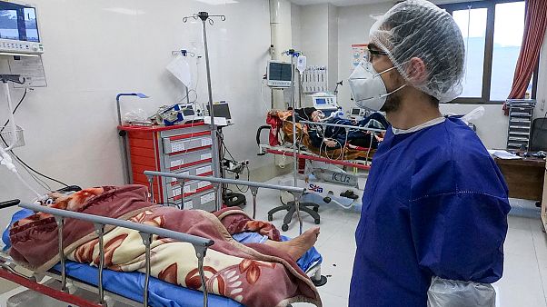 Fransa'da bir Türk vatandaşı koronavirüs nedeniyle hayatını kaybetti, ailesi karantinada Fransa'da bir Türk vatandaşı koronavirüs nedeniyle hayatını kaybetti, ailesi karantinada