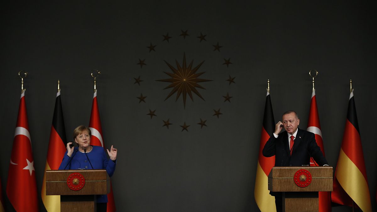 Cumhurbaşkanı Erdoğan, Almanya Başbakanı Merkel ile telefonda görüştü