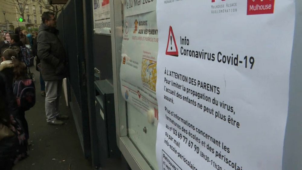 Covid-19 : la barre des 100 000 contaminations franchie dans le monde