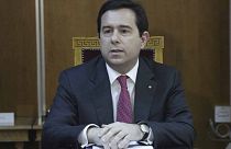 Σταματούν τα επιδόματα στους πρόσφυγες που πήραν άσυλο