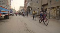 8 marzo: in Pakistan dove pedalare è un gesto rivoluzionario