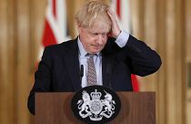 Leárulózták a brit miniszterelnököt