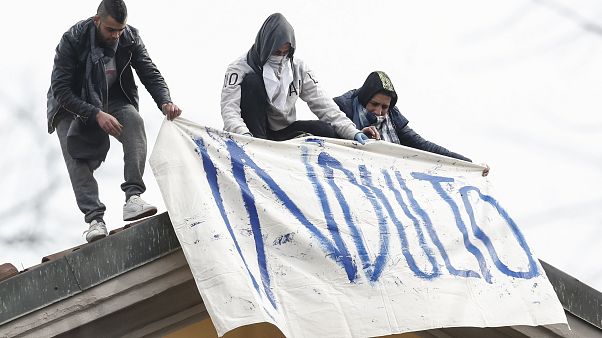 Wegen Maßnahmen gegen Covid-19: Häftlingsaufstand in Italien Wegen Maßnahmen gegen Covid-19: Häftlingsaufstand in Italien