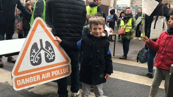 Action en justice pour sauver l'école la plus polluée de France Action en justice pour sauver l'école la plus polluée de France