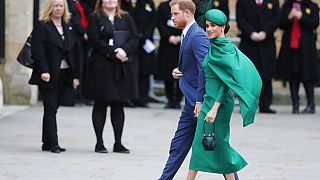 Harry és Meghan utolsó hivatalos programján vesz részt a királyi család kötelékében
