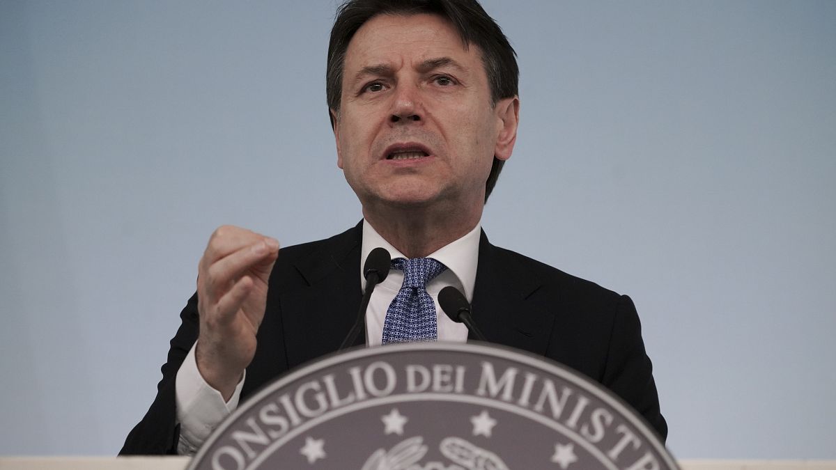 İtalya hükümeti zaruri faaliyetleri olmayan tüm şirketlerin kapatılmasına karar verdi