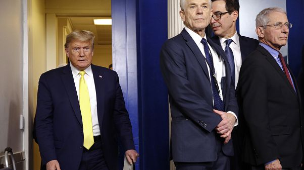 Donald Trump s'apprête à faire le point sur le coronavirus à la Maison Blanche, Washington, le lundi 9 mars 2020 Donald Trump s'apprête à faire le point sur le coronavirus à la Maison Blanche, Washington, le lundi 9 mars 2020