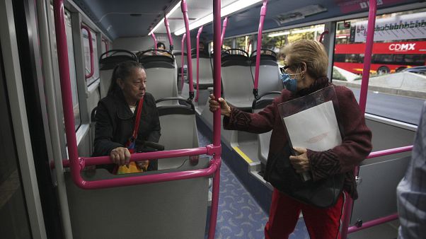 Una sección del metro dedicada a las mujeres prácticamente vacía debido a la huelga Una sección del metro dedicada a las mujeres prácticamente vacía debido a la huelga