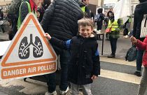 Родители жалуются на загазованность в лионской школе