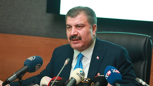 Sağlık Bakanı Koca: Koronavirüs salgınının Türkiye'de olma ihtimali çok yüksek Sağlık Bakanı Koca: Koronavirüs salgınının Türkiye'de olma ihtimali çok yüksek