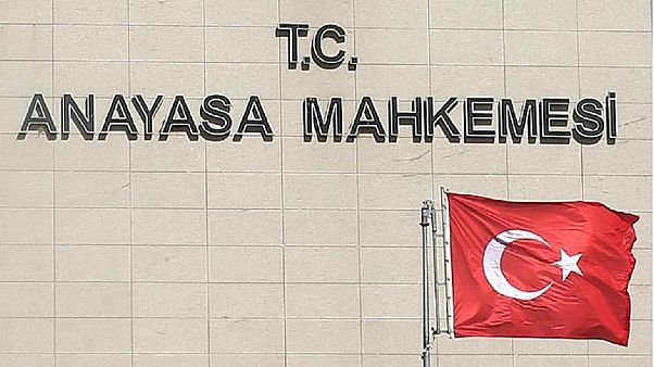 Anayasa Mahkemesi OHAL ilave tedbirlerine karşı başvurunun önünü açtı Anayasa Mahkemesi OHAL ilave tedbirlerine karşı başvurunun önünü açtı