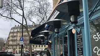 استفاده از بخاری در تراس کافه‌های پاریس به دلایل زیست محیطی ممنوع می‌شود