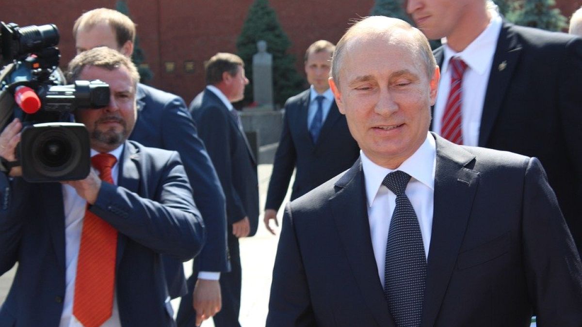 Parlamento russo dá "luz verde" a recandidatura de Putin à presidência