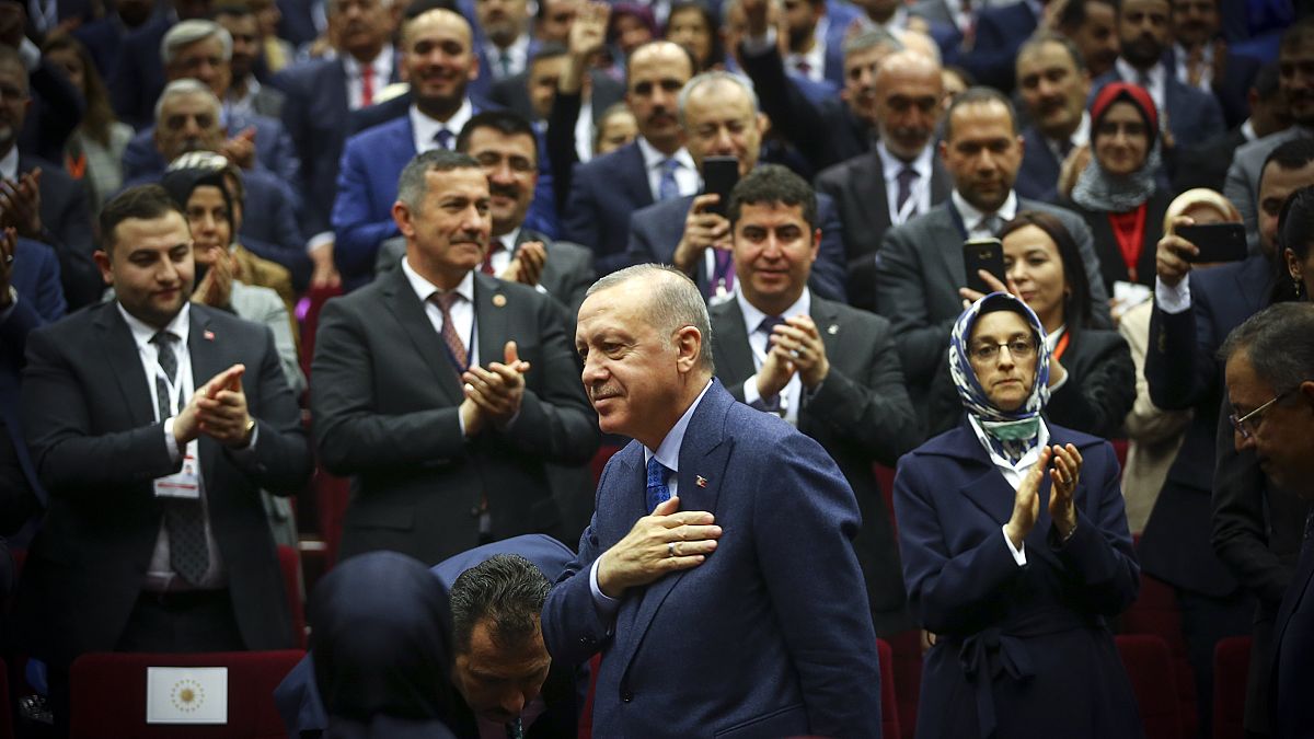 Türkiye Cumhurbaşkanı ve AK Parti Genel Başkanı Recep Tayyip Erdoğan, partisinin genel merkezinde düzenlenen Genişletilmiş İl Başkanları Toplantısı'na katıldı.