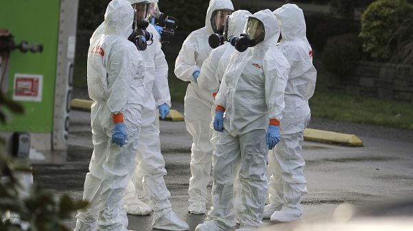 Koronavirüse karşı mücadele eden sağlık ekipleri Koronavirüse karşı mücadele eden sağlık ekipleri